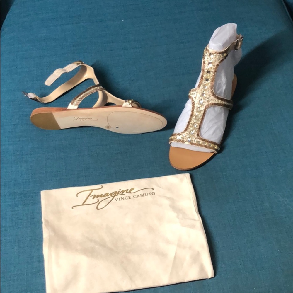 Vince Camuto
